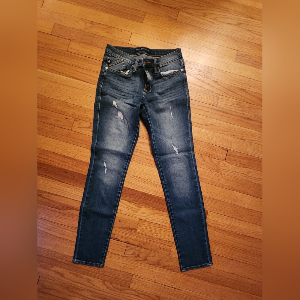 Rock and Republic Distress Skinny Jeans Size 6